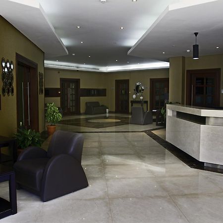 Almoayyed Suites Manama Extérieur photo